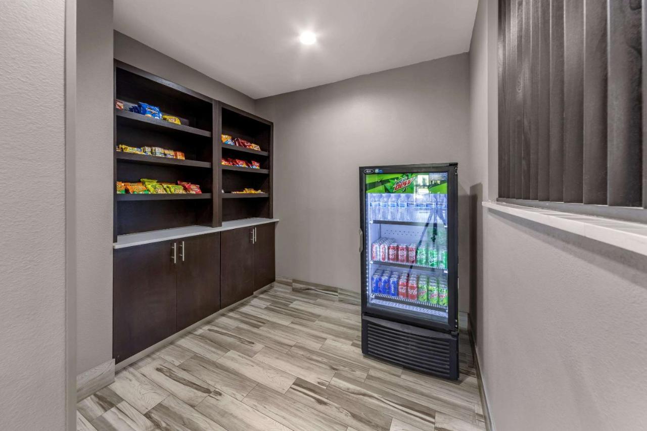 Garner Hotel Oklahoma City - Quail Springs By Ihg Екстериор снимка
