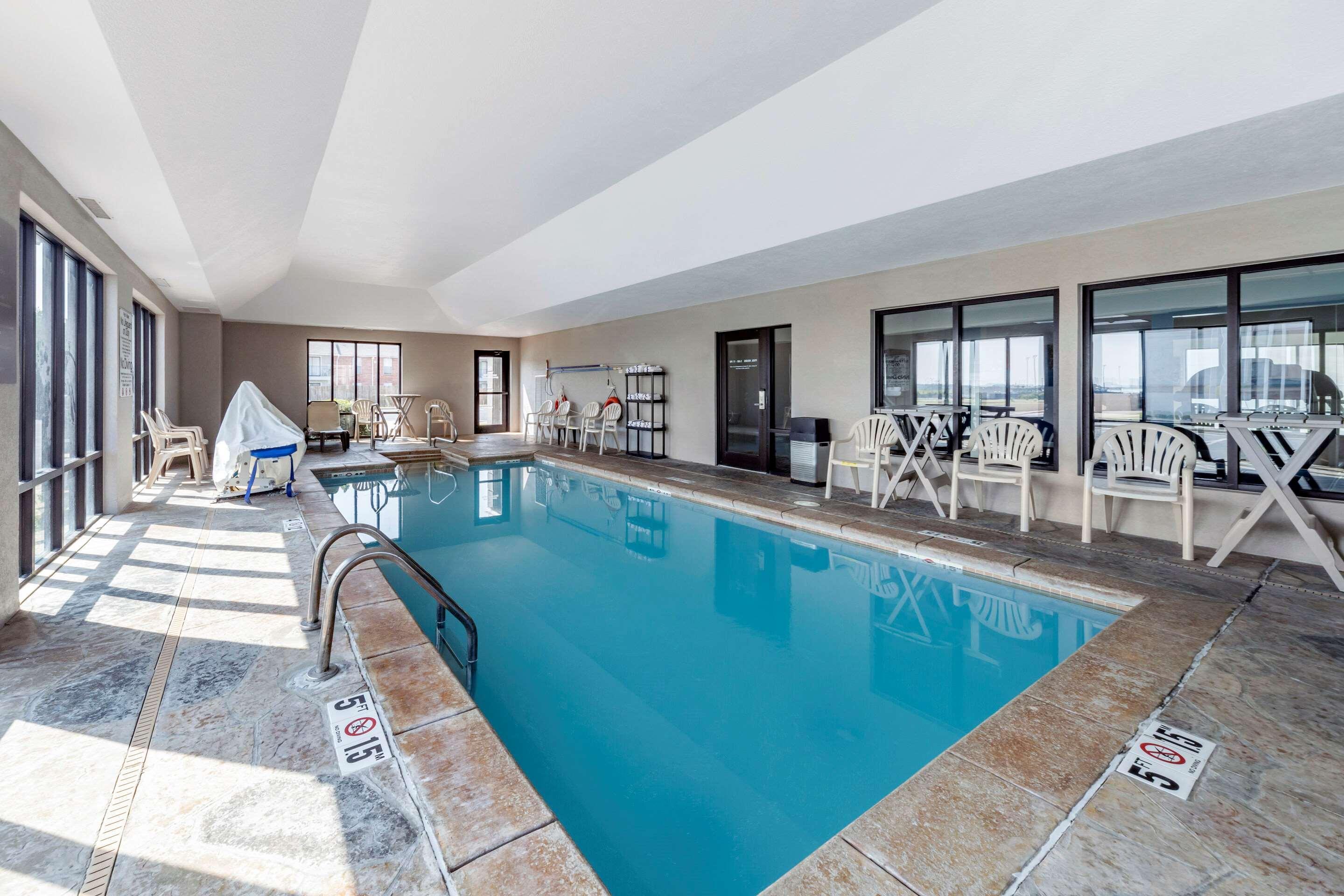 Garner Hotel Oklahoma City - Quail Springs By Ihg Екстериор снимка