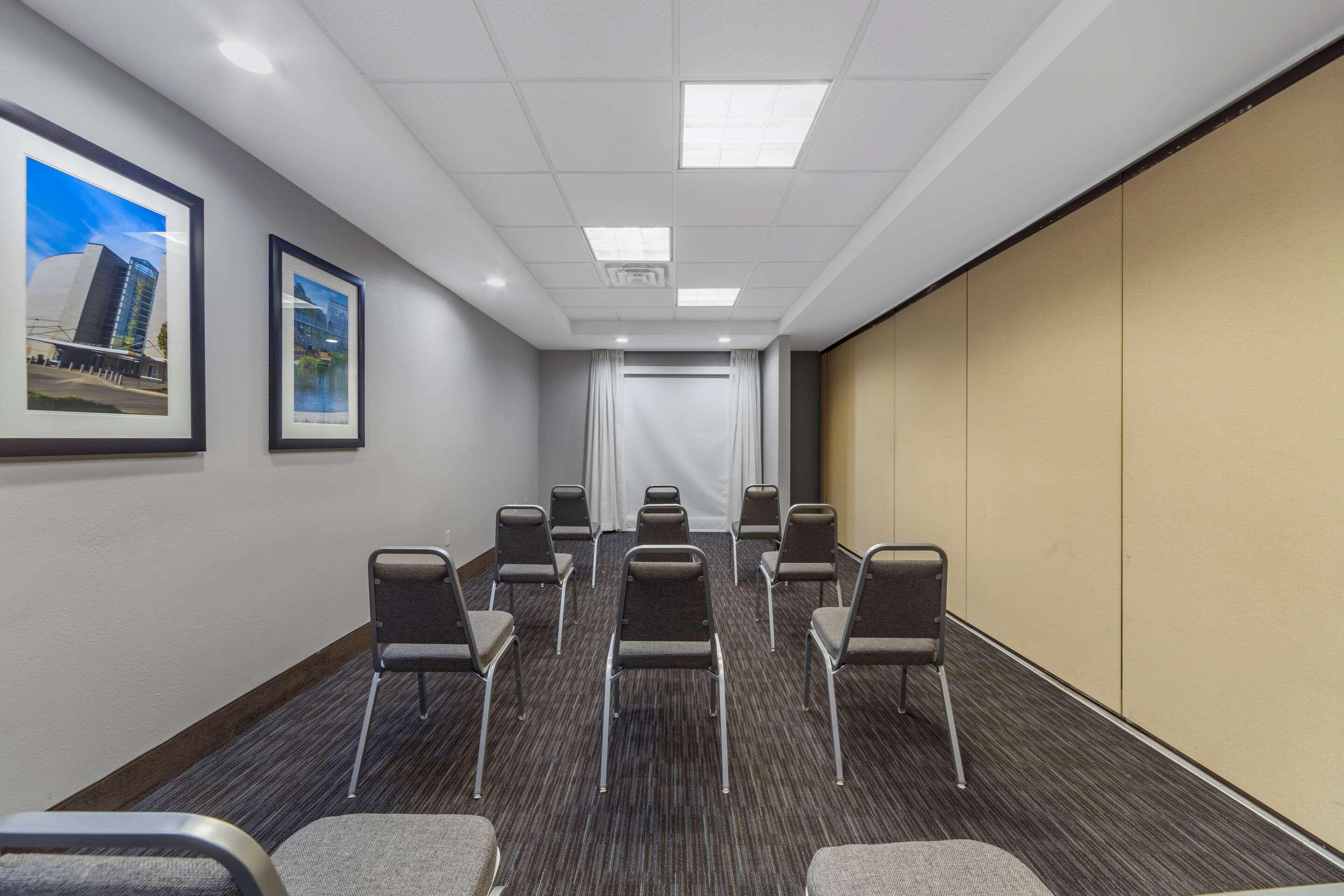 Garner Hotel Oklahoma City - Quail Springs By Ihg Екстериор снимка